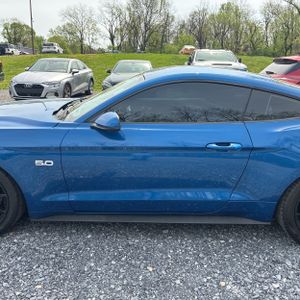 FORD MUSTANG GT PREMIUM - 4