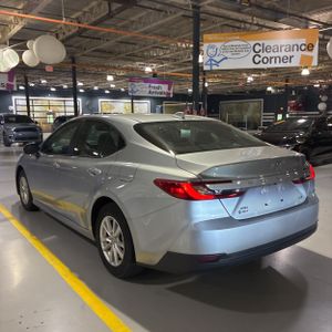 2025 Toyota CAMRY LE 照片 5