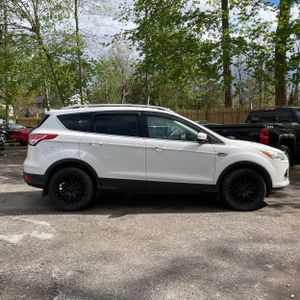 FORD ESCAPE TITANIUM - 10