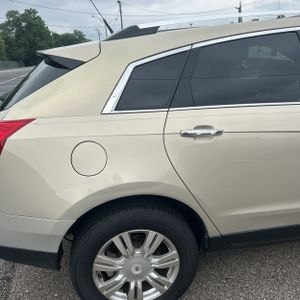 صورة 9 لـ 2011 Cadillac SRX LUXURY COLLECTION