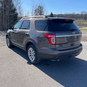 FORD EXPLORER XLT - 5