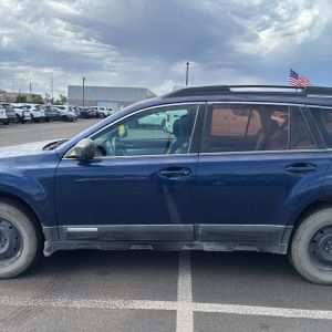 2010 Subaru OUTBACK 2.5I — фото 4