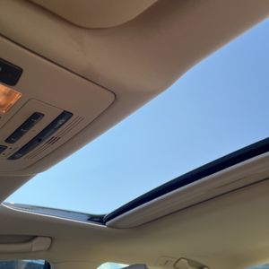 2011 Lexus ES 350 BASE thumbnail 35