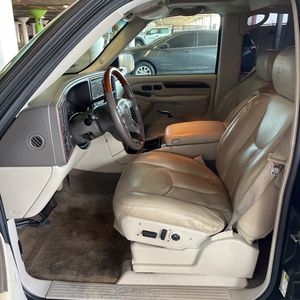 صورة مصغرة 32 لـ 2005 Cadillac ESCALADE ESV BASE