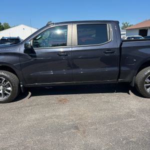 صورة 4 لـ 2022 Chevrolet SILVERADO 1500 LT
