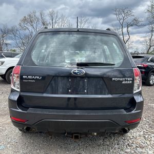 SUBARU FORESTER X - 7