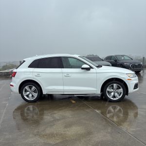 Audi Q5 45 Premium - 10