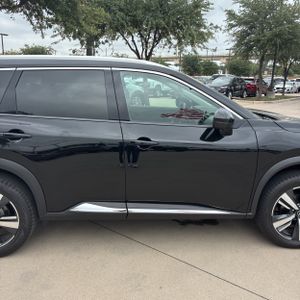 صورة مصغرة 11 لـ 2023 Nissan ROGUE SL