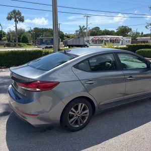 2018 Hyundai ELANTRA SEL — фото 9