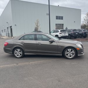 MERCEDES-BENZ E-CLASS - 10