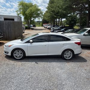 FORD FOCUS TITANIUM - 3