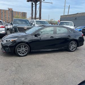 KIA FORTE GT-LINE - 3