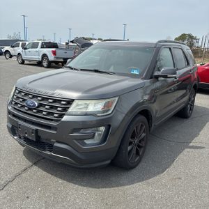 FORD EXPLORER XLT - 1