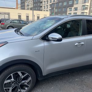 KIA SPORTAGE EX - 2
