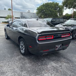 2019 Dodge CHALLENGER SXT — фото 5