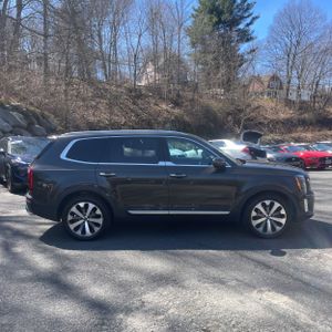 KIA TELLURIDE S - 10