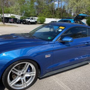 FORD MUSTANG GT PREMIUM - 2