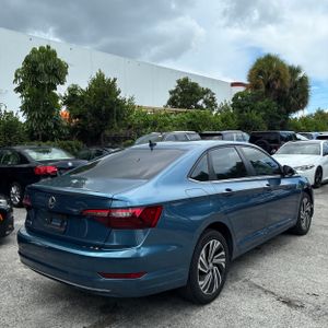 صورة 8 لـ 2020 Volkswagen JETTA SEL PREMIUM