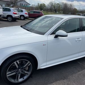 AUDI A4 2.0T PREMIUM - 2