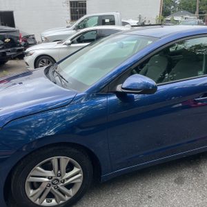 صورة 2 لـ 2019 Hyundai ELANTRA SEL