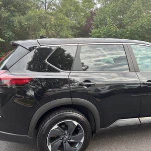 صورة 9 لـ 2025 Nissan ROGUE SV