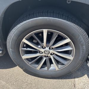 صورة مصغرة 18 لـ 2017 Toyota HIGHLANDER XLE