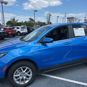 CHEVROLET EQUINOX LT - 2