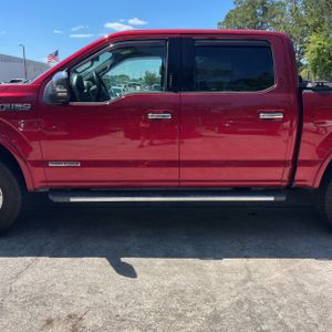 FORD F-150 LARIAT - 4