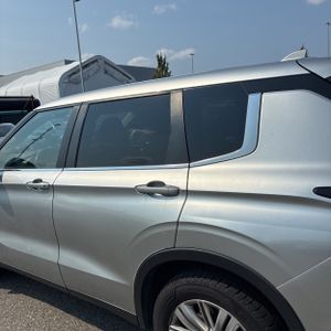 2023 Mitsubishi OUTLANDER ES 照片 6