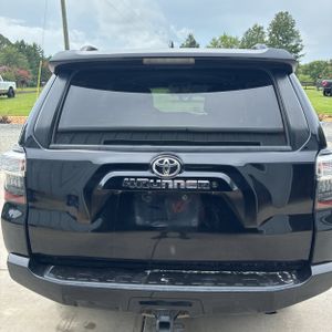 2019 Toyota 4RUNNER SR5 照片 7