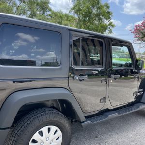 2017 JEEP WRANGLER UNLIMITED SPORT 照片 9