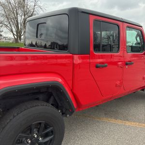 JEEP GLADIATOR ALTITUDE - 9