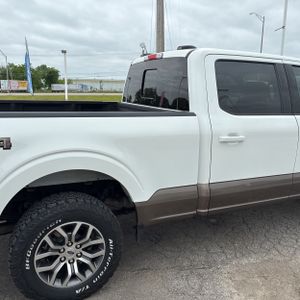 FORD F-150 LARIAT - 9