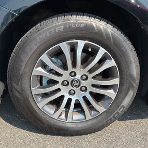 2020 Toyota SIENNA XLE 8-PASSENGER 缩略图 17