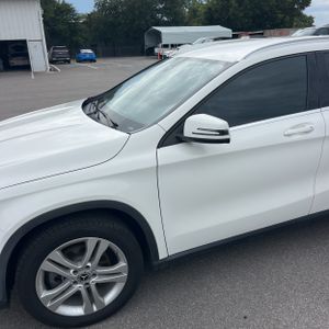 صورة 2 لـ 2019 Mercedes-BENZ GLA