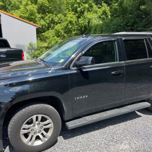 2017 Chevrolet TAHOE LS — фото 2