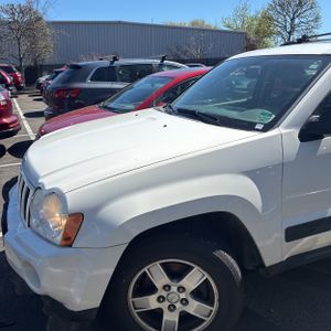 JEEP GRAND CHEROKEE LAREDO - 2