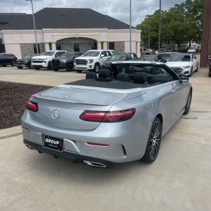 MERCEDES-BENZ E-CLASS - 8