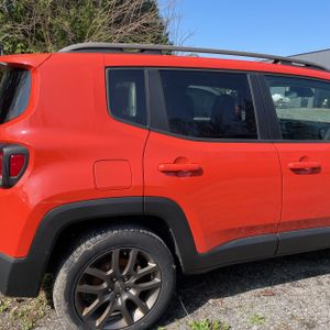 JEEP RENEGADE LATITUDE 75TH ANNIVERSARY - 7