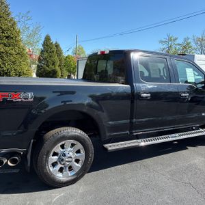 FORD F-250 SUPER DUTY LARIAT - 9