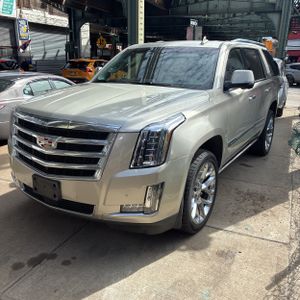 CADILLAC ESCALADE PREMIUM LUXURY - 1