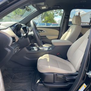 2023 Chevrolet TRAVERSE LS — миниатюра 31