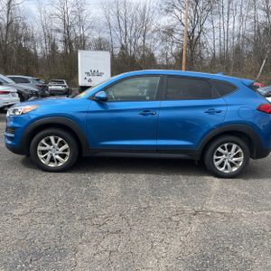 HYUNDAI TUCSON SE - 3