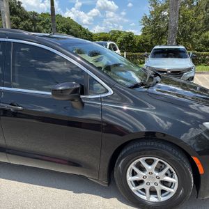 صورة مصغرة 13 لـ 2020 Chrysler VOYAGER LXI