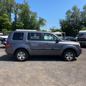 2015 Honda PILOT LX — фото 10