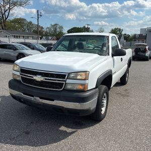CHEVROLET SILVERADO 2500HD WORK TRUCK - 1