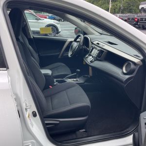 2015 Toyota RAV4 XLE 缩略图 32