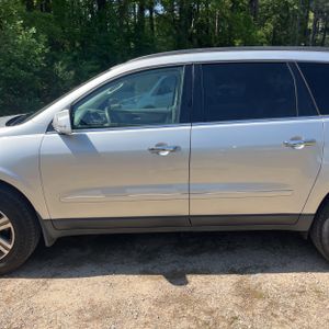 CHEVROLET TRAVERSE LT - 4