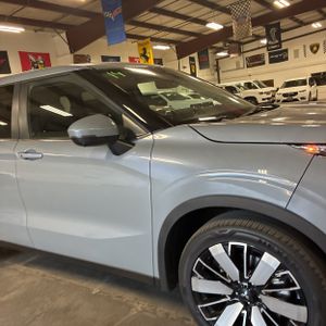 صورة مصغرة 13 لـ 2025 Mitsubishi OUTLANDER SE