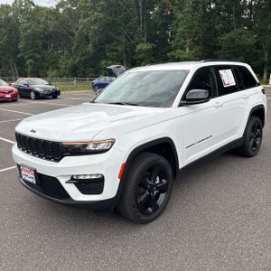 2023 JEEP GRAND CHEROKEE LIMITED — фото 1